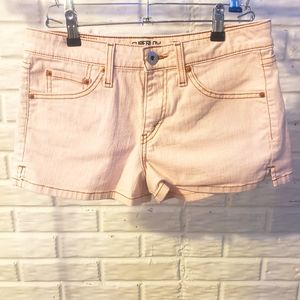 Levi's 518 'SUPERLOW' baby pink shorts Size 7